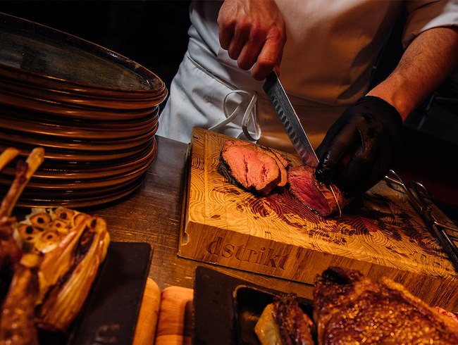 DSTRIKT STEAKBRUNCH